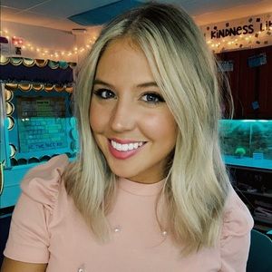 Meet your Posher, Kelli